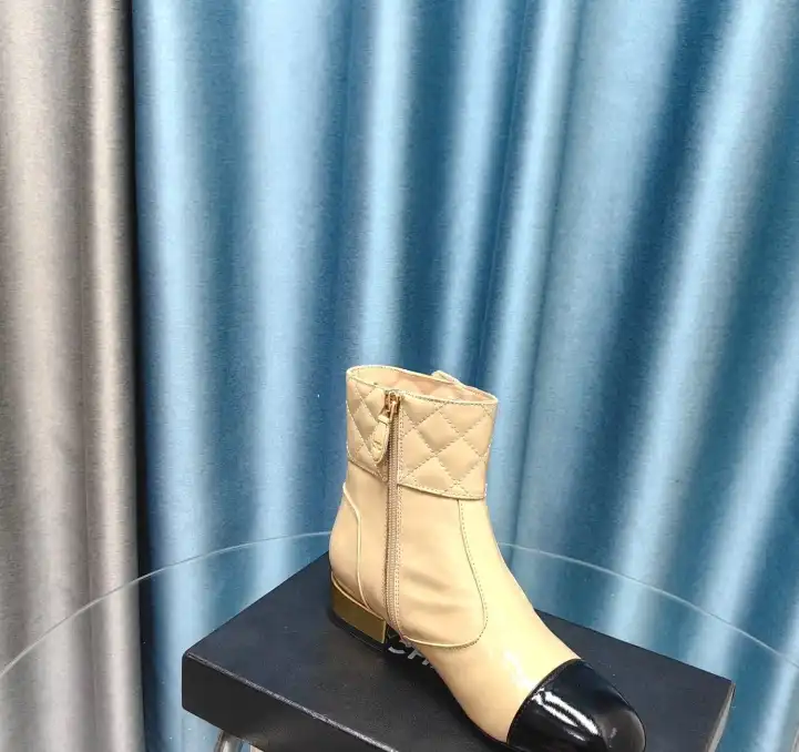 hype Chanel Boots