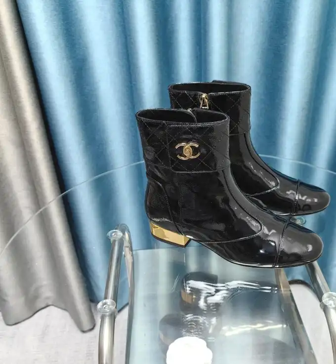 hype Chanel Boots