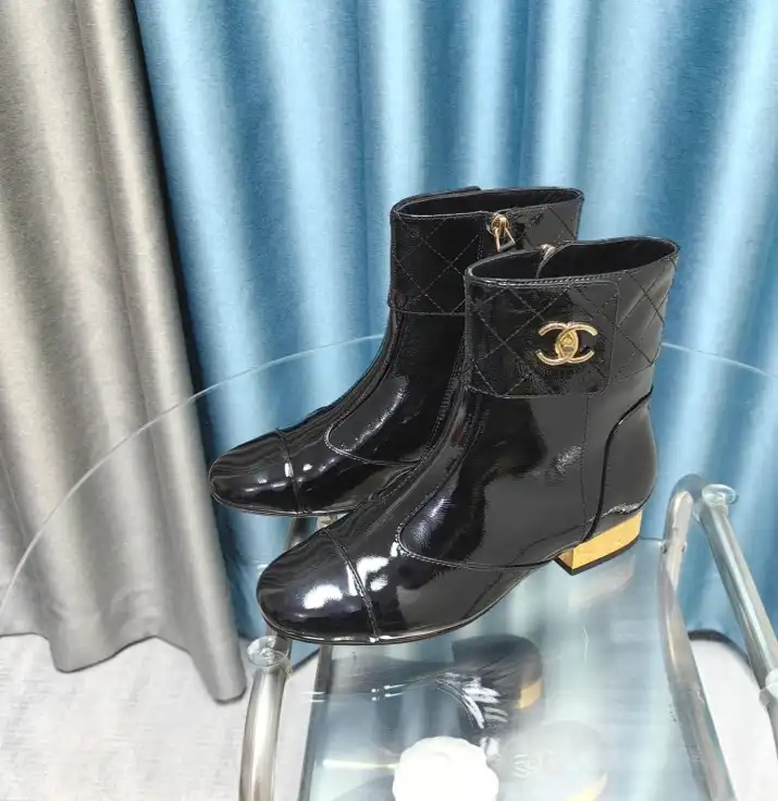 hype Chanel Boots