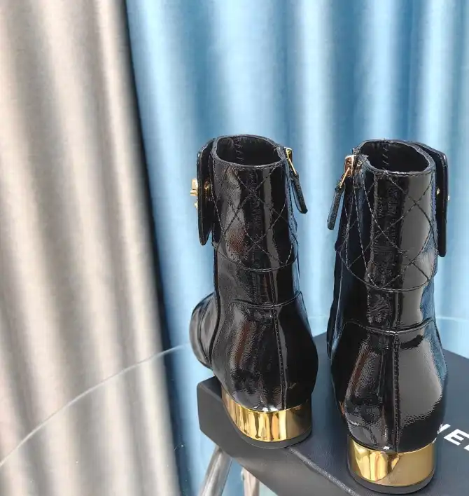 hype Chanel Boots