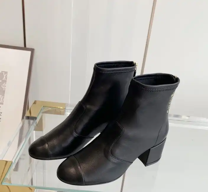 hype Chanel Boots