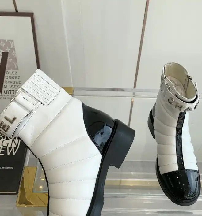 hype Chanel Boots