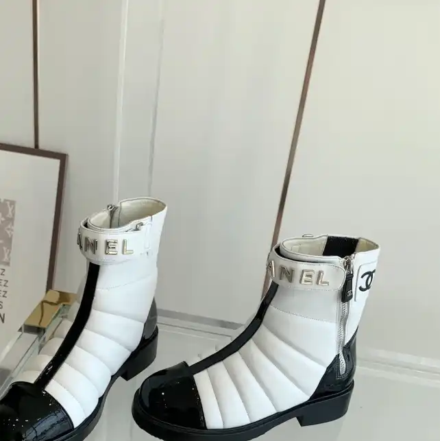 hype Chanel Boots