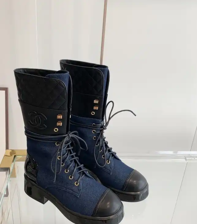 hype Chanel Boots