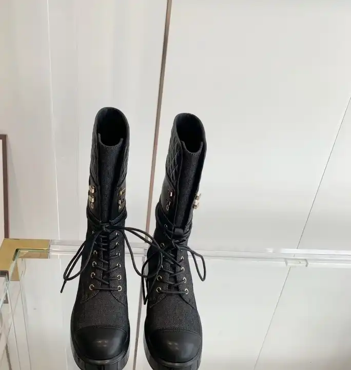 hype Chanel Boots