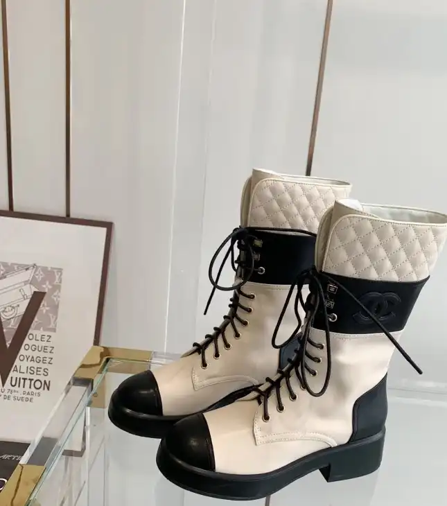 hype Chanel Boots