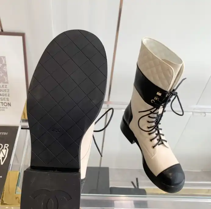 hype Chanel Boots