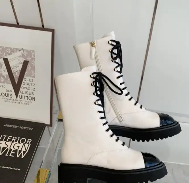 hype Chanel Boots