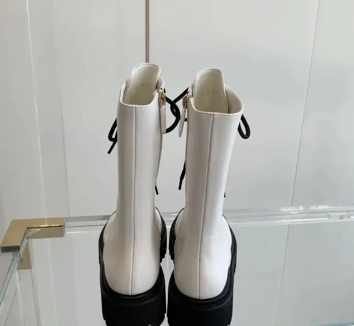 hype Chanel Boots