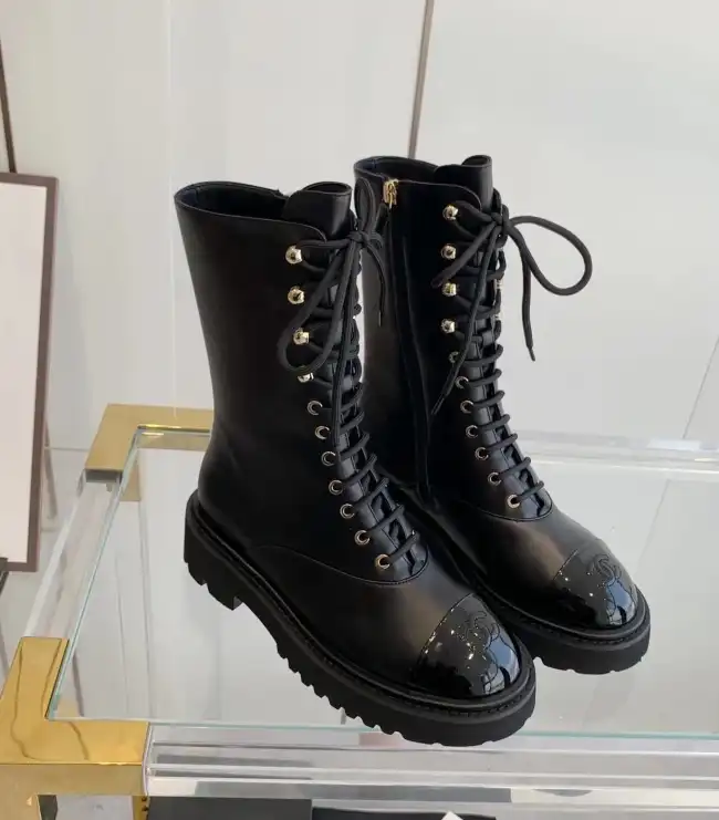 hype Chanel Boots