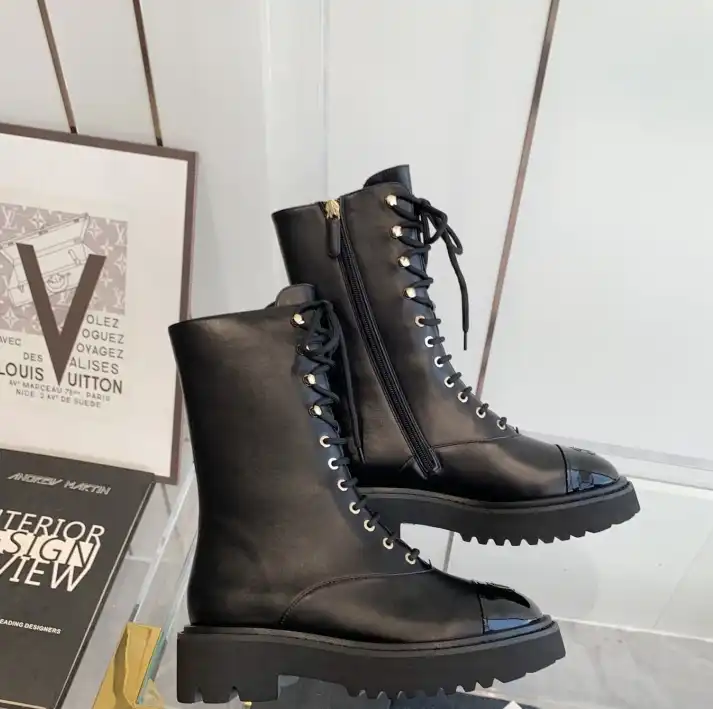 hype Chanel Boots