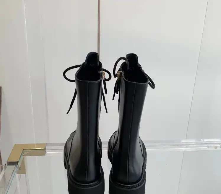 hype Chanel Boots