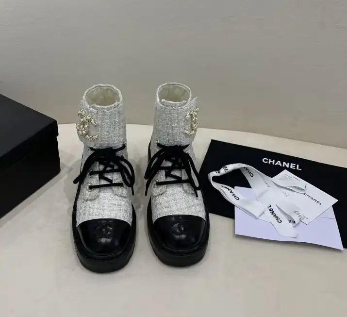 hype Chanel Boots