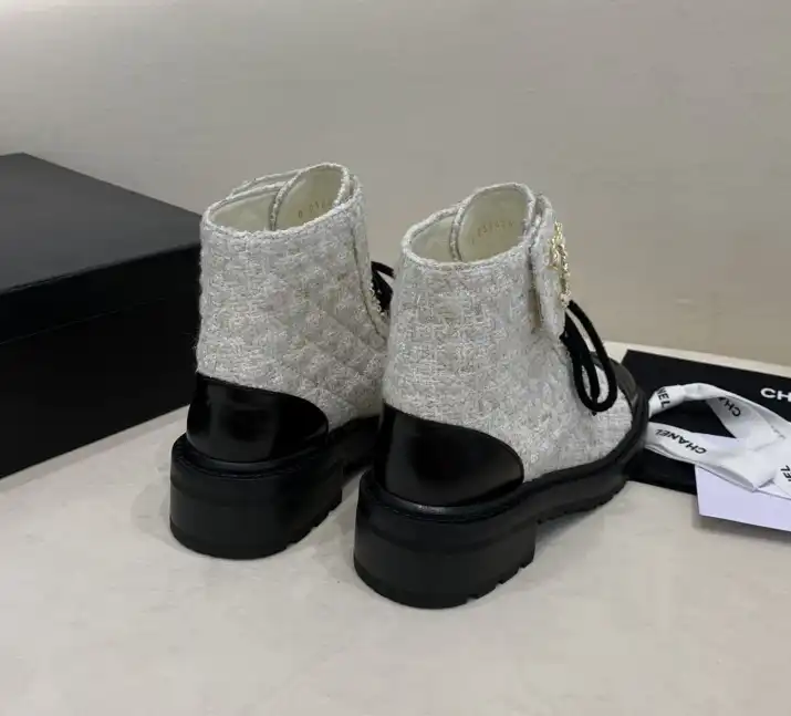 hype Chanel Boots