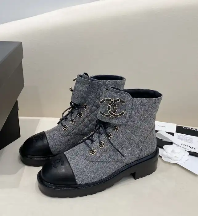 hype Chanel Boots