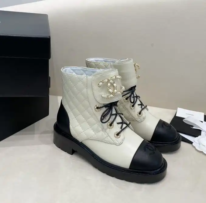 hype Chanel Boots