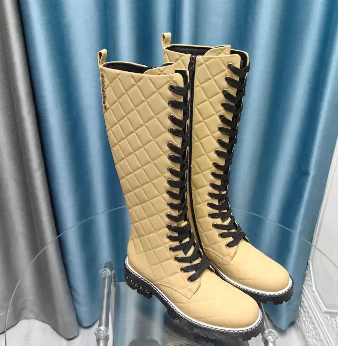 hype Chanel Boots