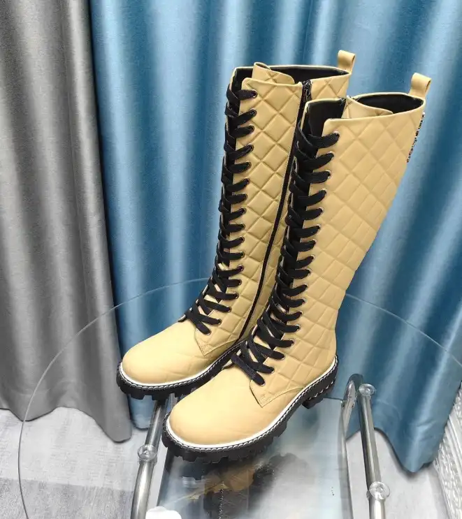 hype Chanel Boots