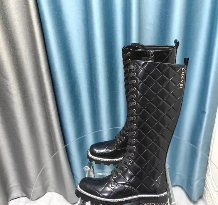 hype Chanel Boots