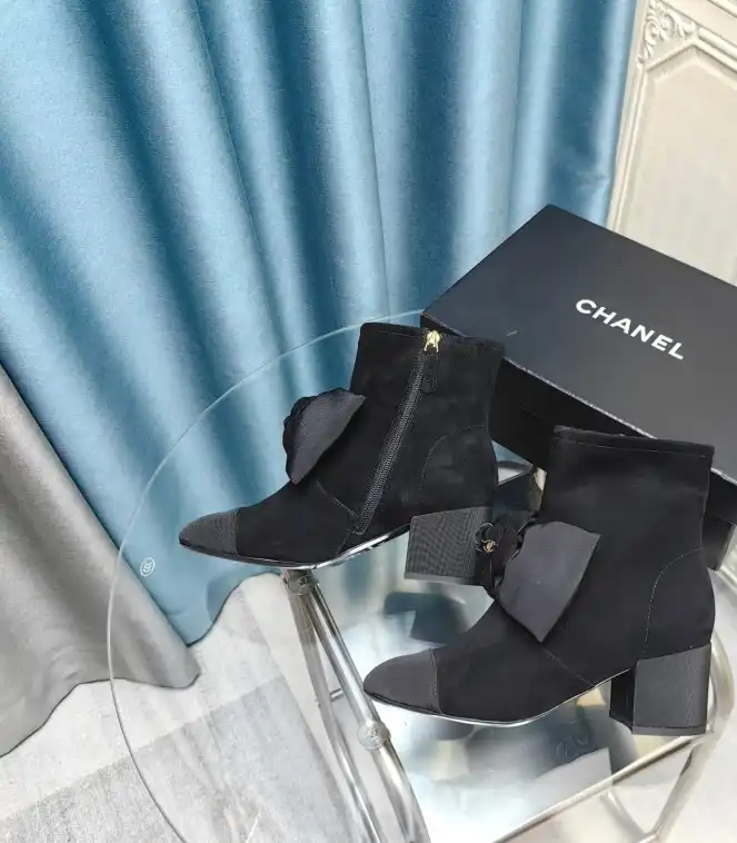 hype Chanel Boots