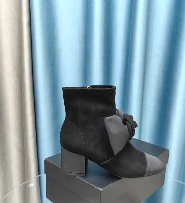 hype Chanel Boots