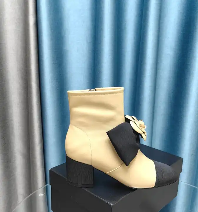 hype Chanel Boots