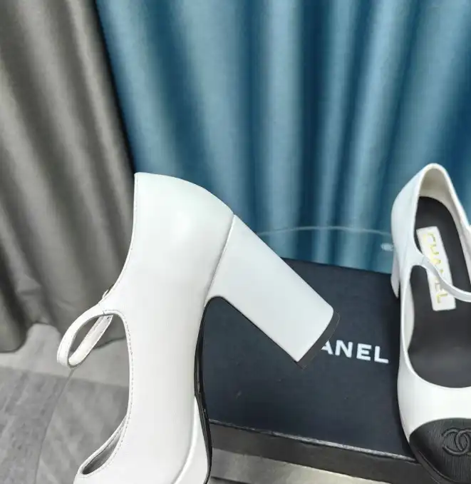 hype Chanel High Heels