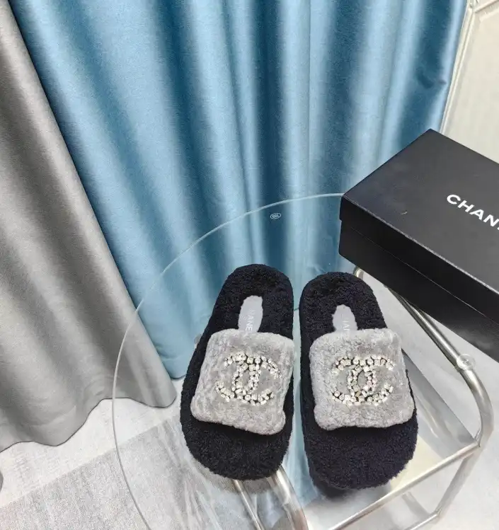 hype Chanel Slippers