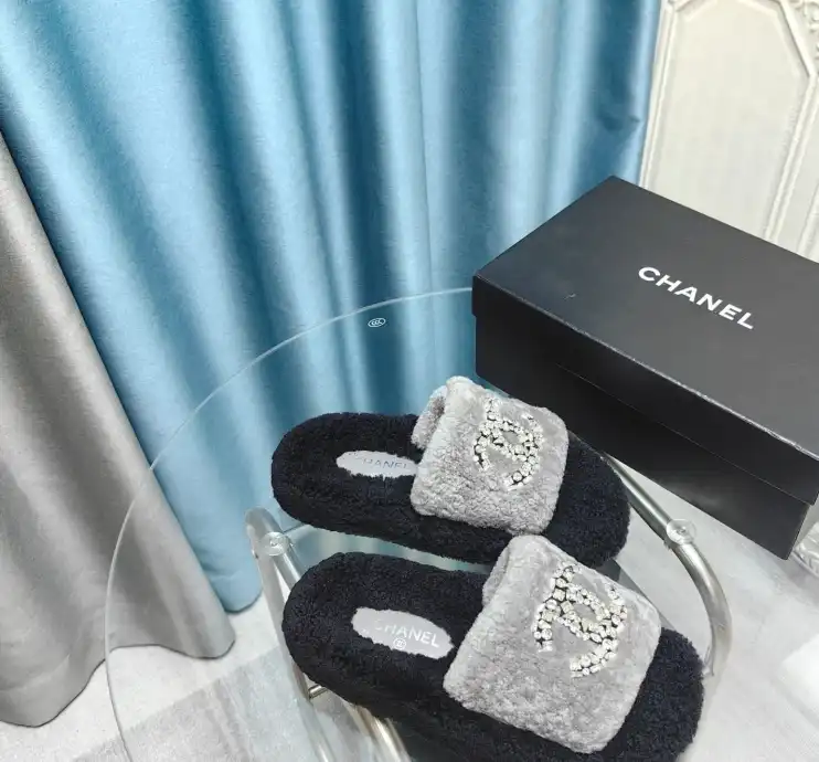 hype Chanel Slippers