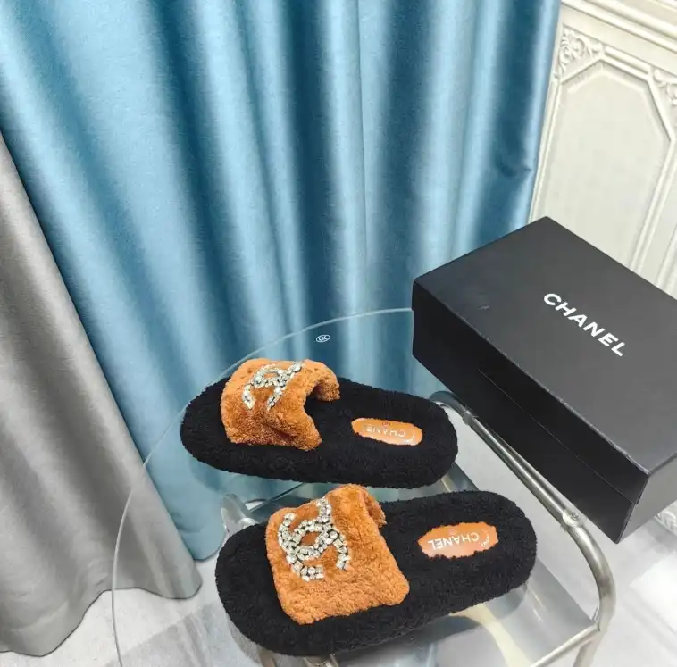 hype Chanel Slippers