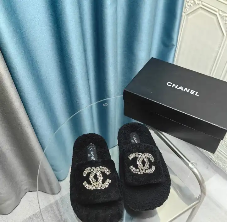 hype Chanel Slippers