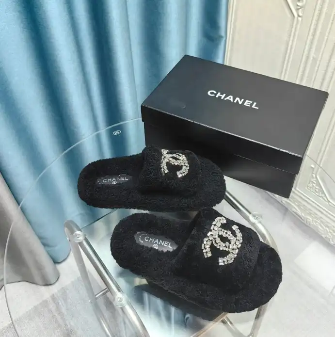 hype Chanel Slippers