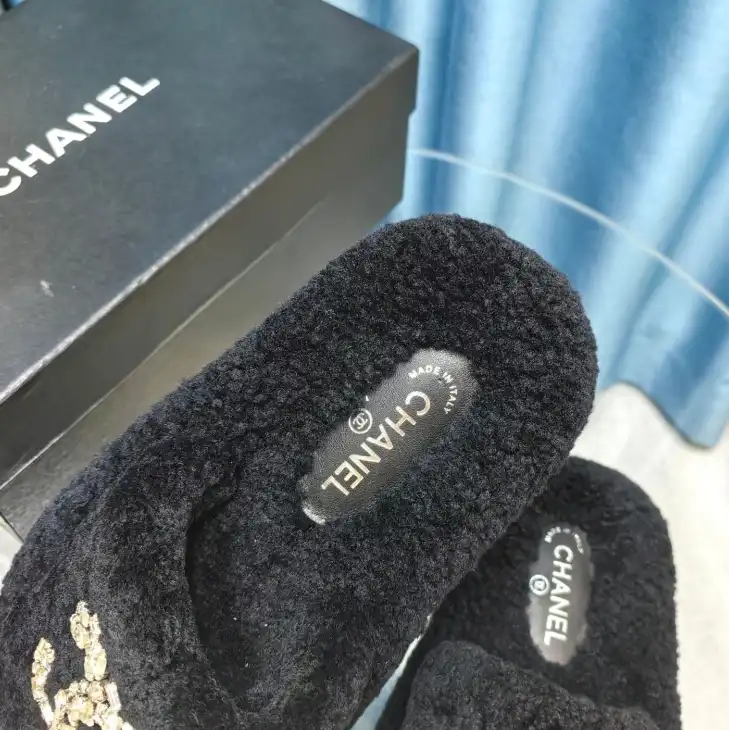 hype Chanel Slippers