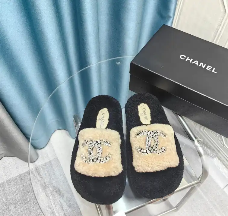 hype Chanel Slippers