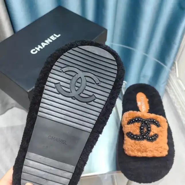 hype Chanel Slippers