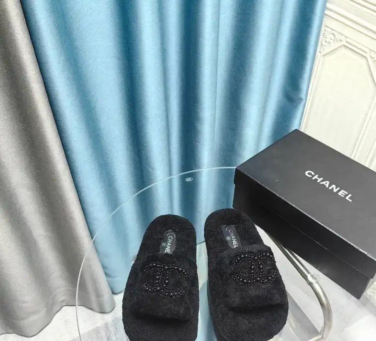 hype Chanel Slippers