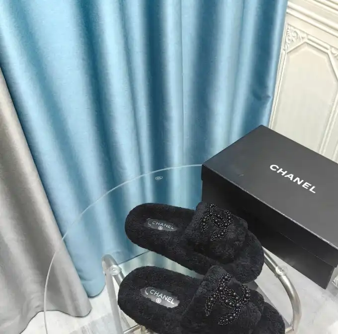 hype Chanel Slippers