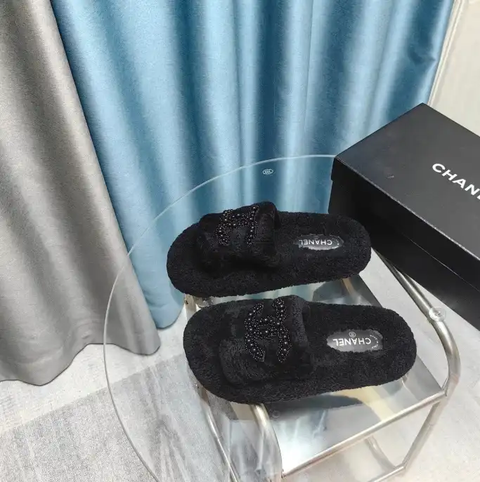 hype Chanel Slippers