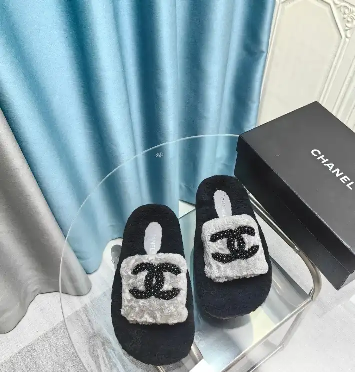 hype Chanel Slippers