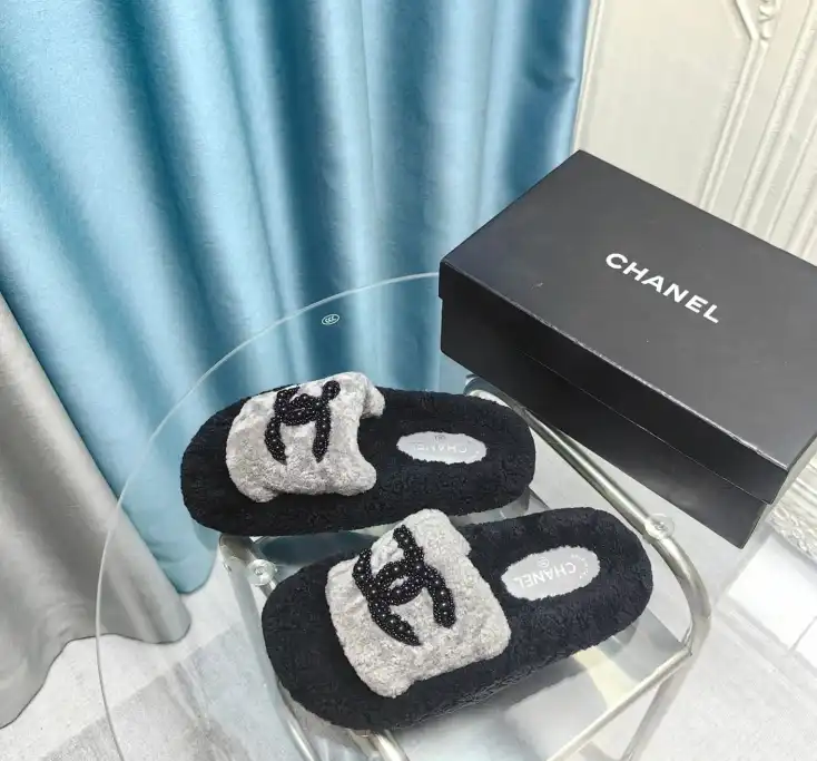 hype Chanel Slippers