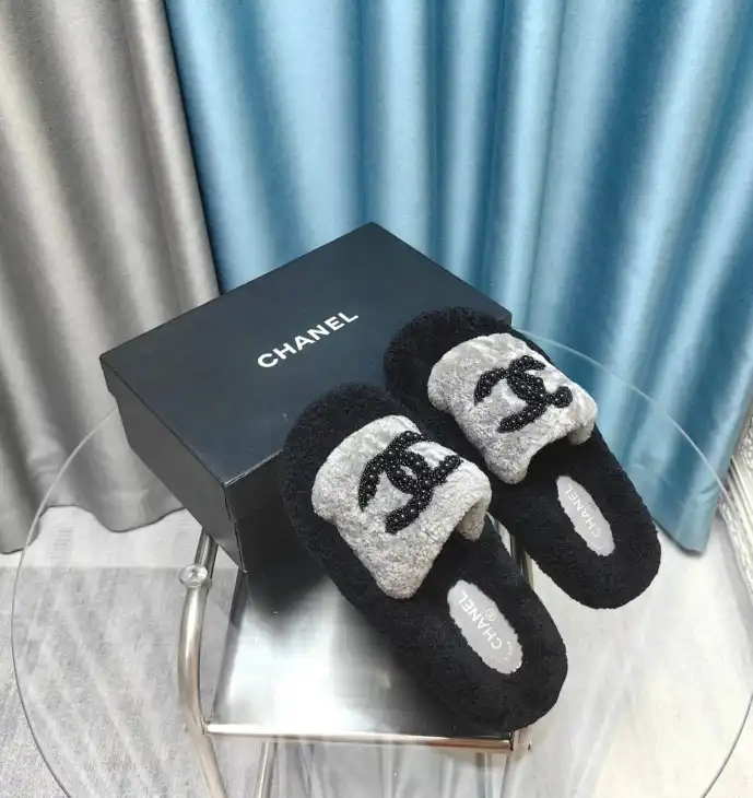 hype Chanel Slippers