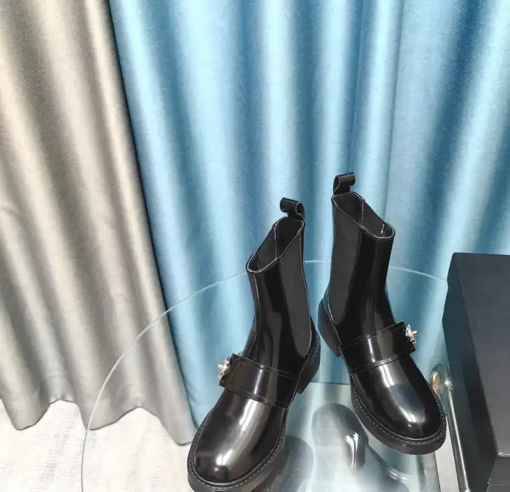 hype Chanel Boots