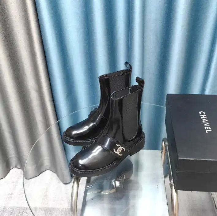 hype Chanel Boots