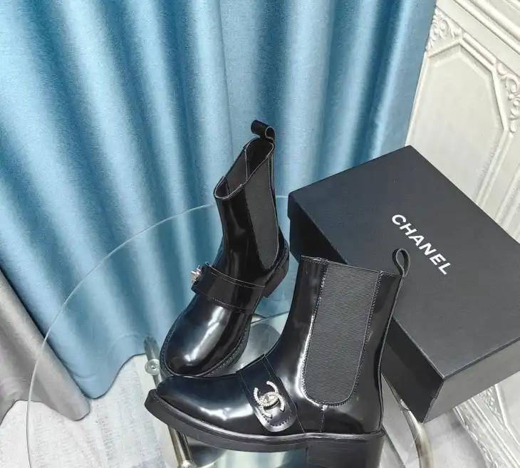 hype Chanel Boots