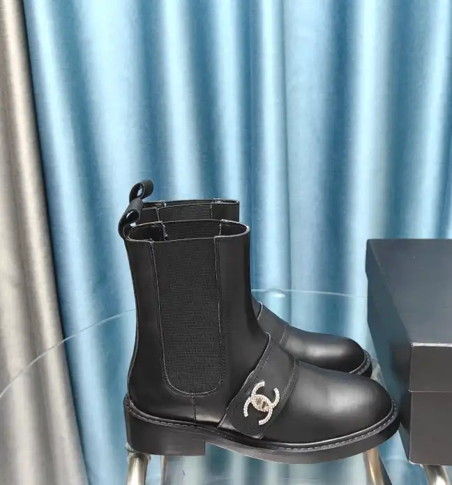 hype Chanel Boots