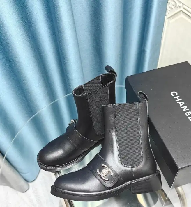 hype Chanel Boots