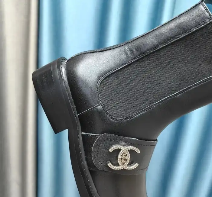 hype Chanel Boots