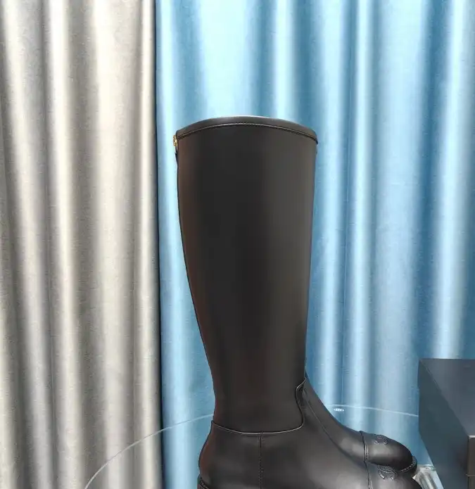 hype Chanel Boots