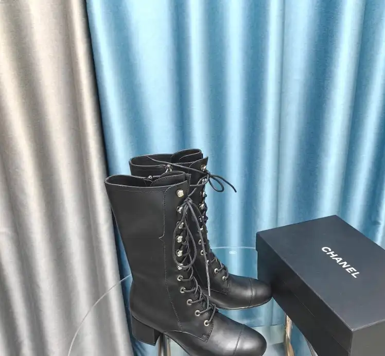 hype Chanel Boots