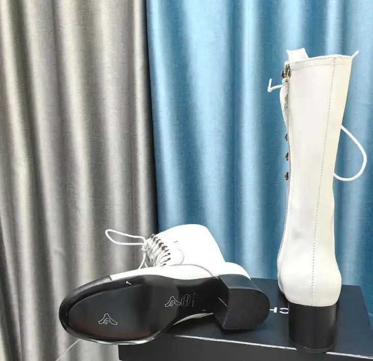 hype Chanel Boots